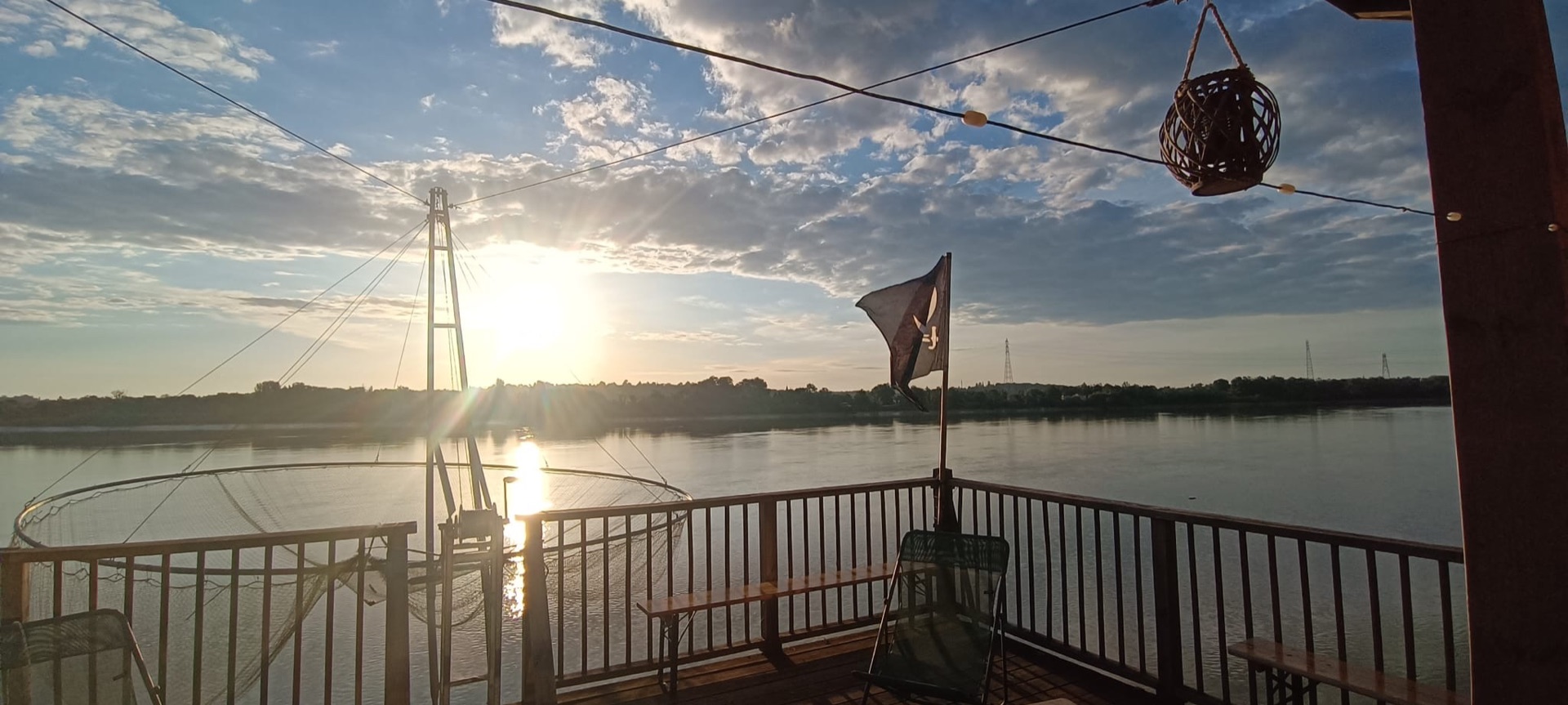 Ouvrage achevé face à l'estuaire, retour à la pêche tranquille